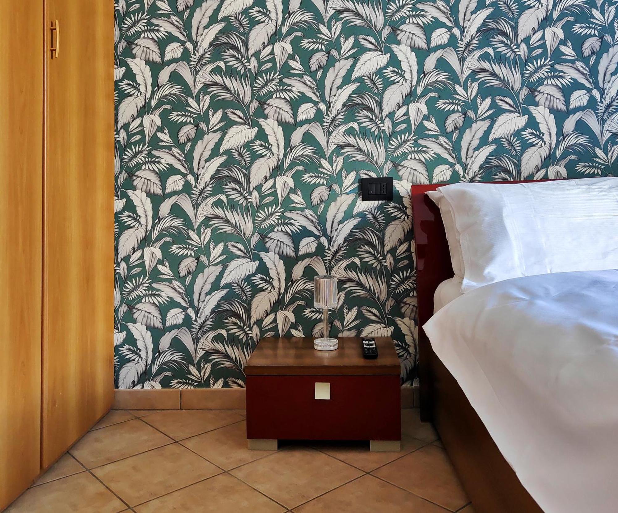 Appartamenti Al Marciapie Lazise Esterno foto